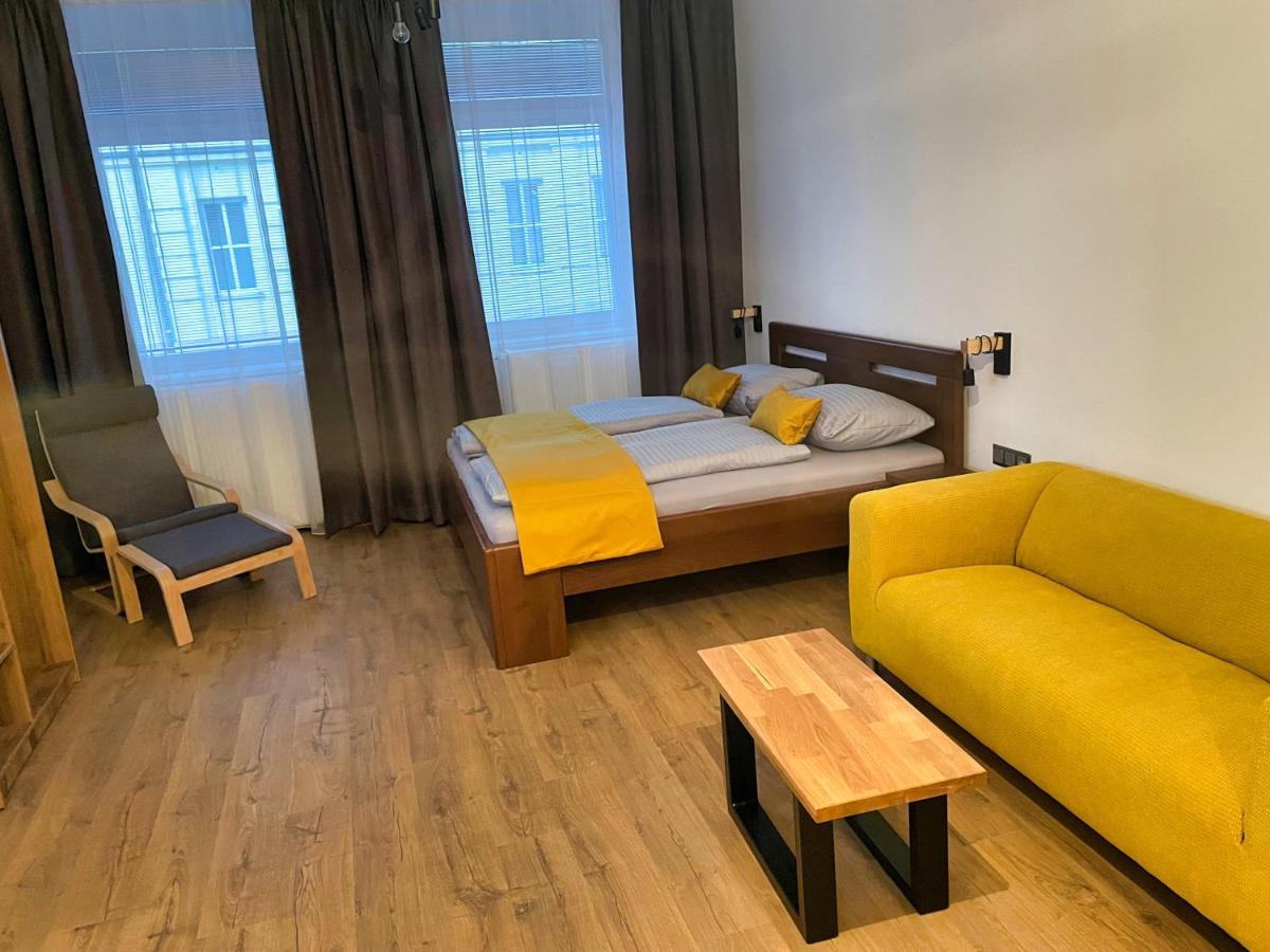 Apartment Elinel ชิลินา ภายนอก รูปภาพ