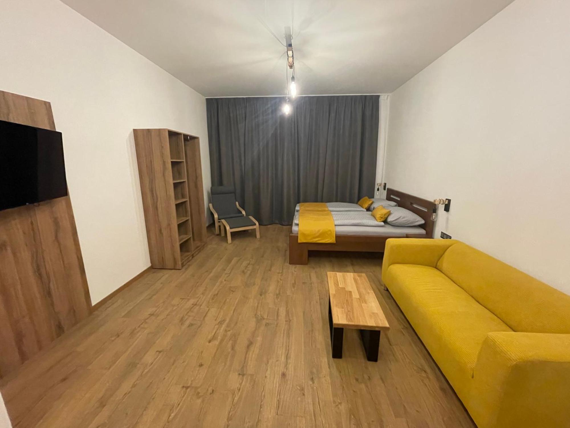Apartment Elinel ชิลินา ภายนอก รูปภาพ