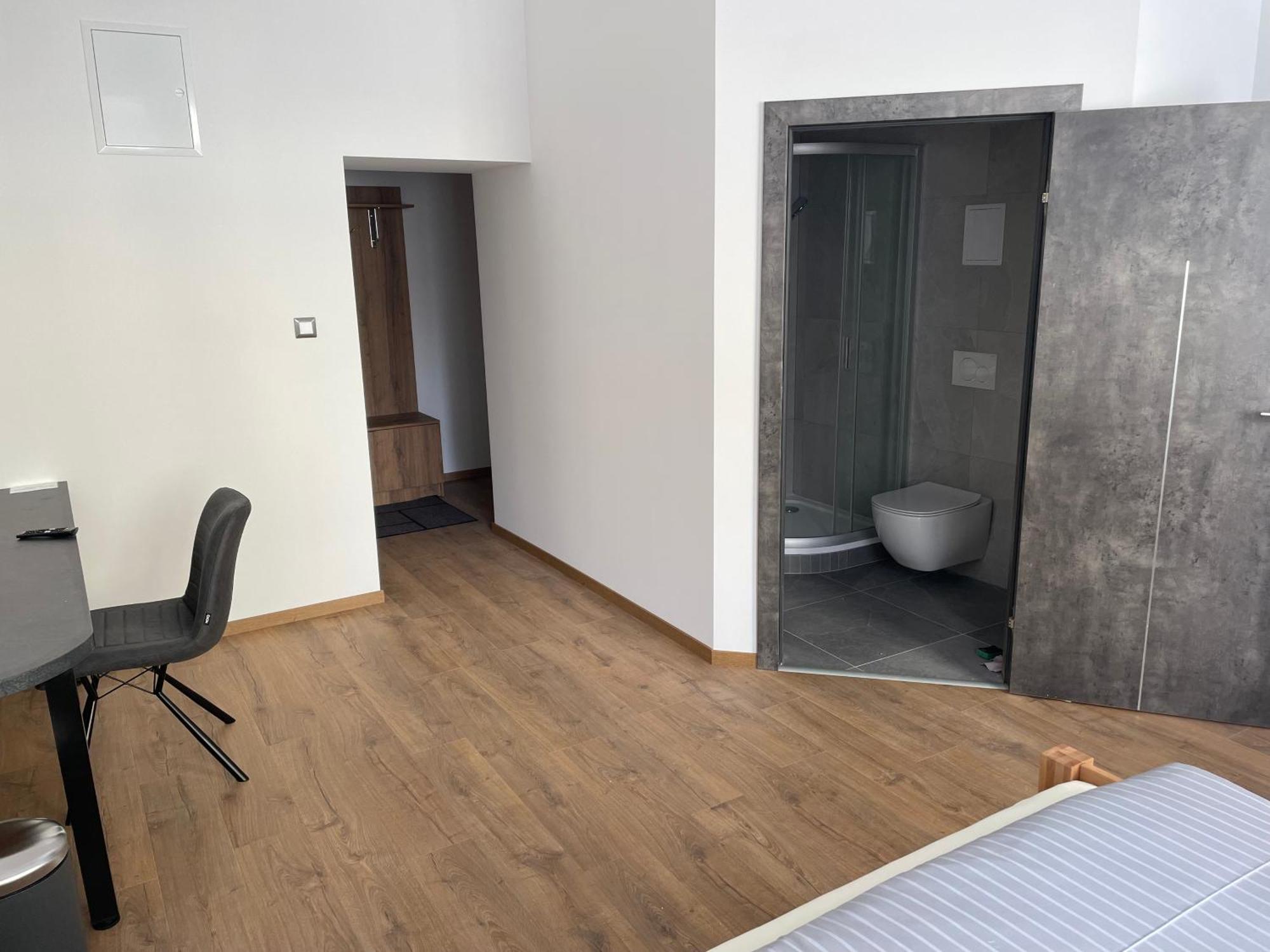 Apartment Elinel ชิลินา ภายนอก รูปภาพ